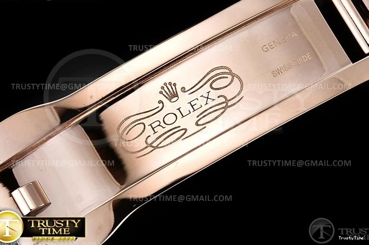 1210 RDD0223A – DayDate 36mm Packable 702